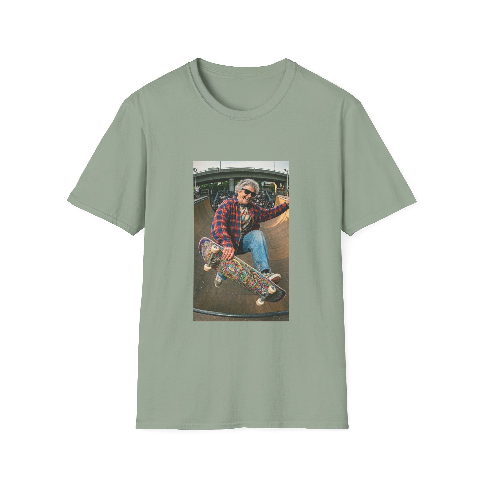 Skater Grandma — Funny Cool Skateboarding Grandma T-Shirt | Vintage Retro Graphic Tee